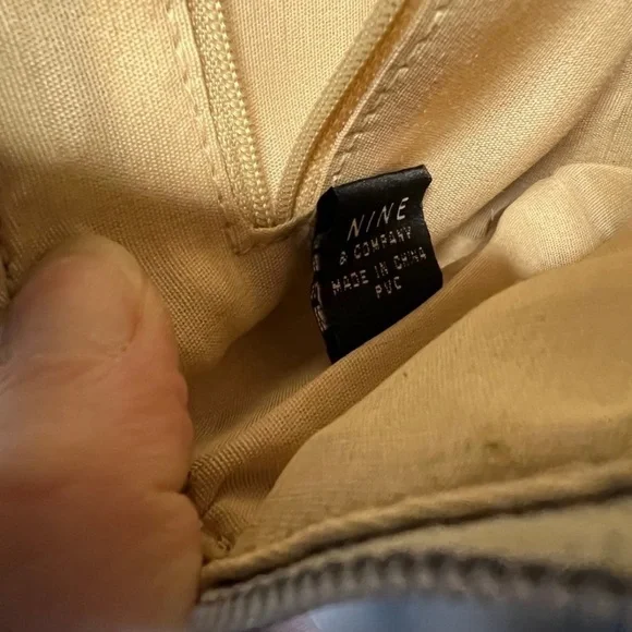 Nine & Co - Silver Crocodile Skin purse - Picture 9 of 9